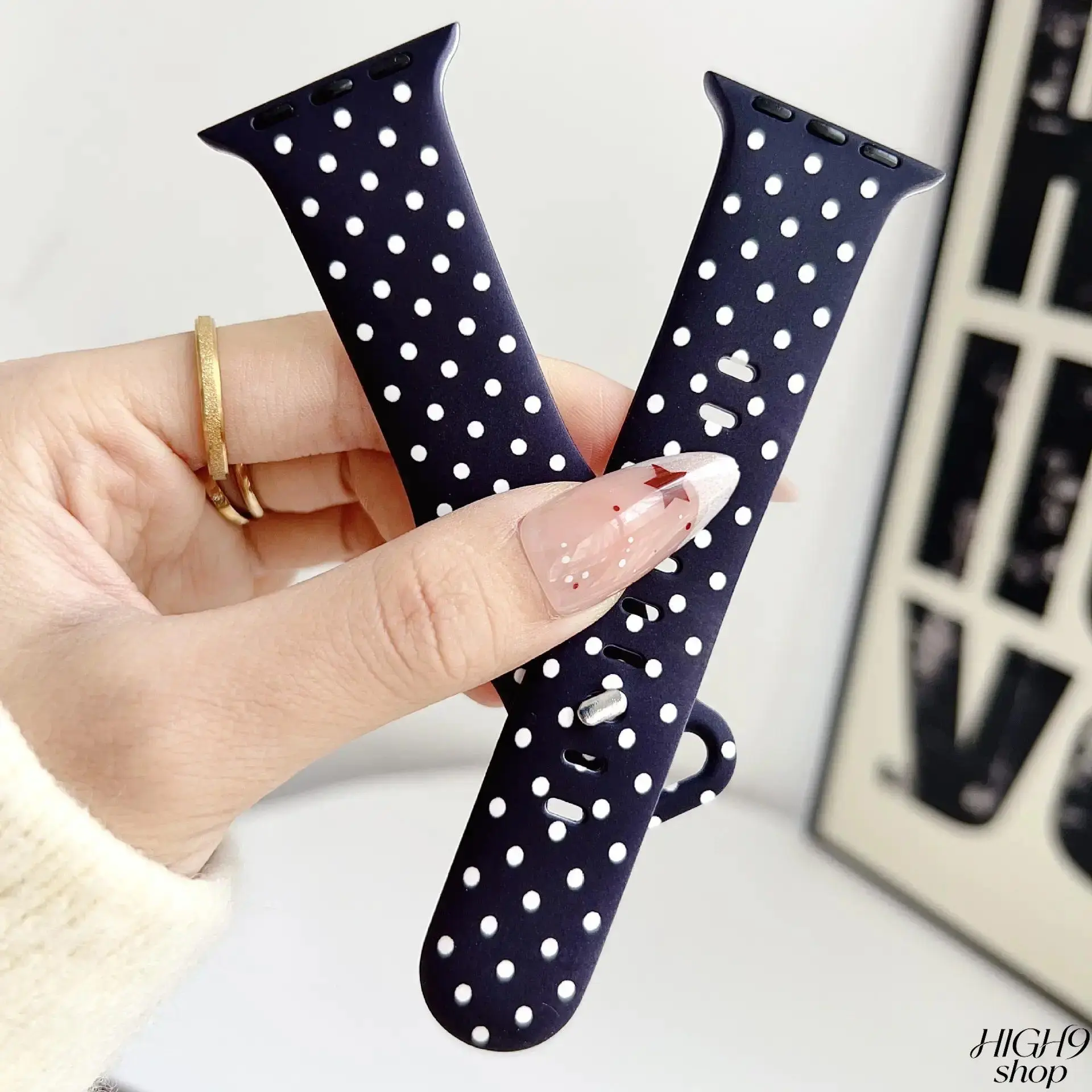 Soft Silicone Watch Strap with Classic Polka Dots & Cute Black Bow Pattern, Available in black, Light Pink and White, Sweet Coquette Balletcore Replacement Wrist Band, Lightweight Daily Fashion Accessory Fit for All Apple Watch Series