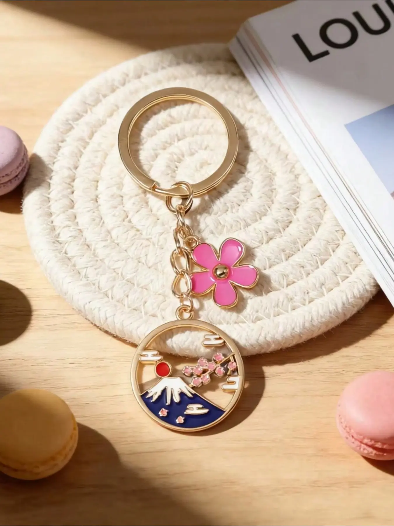 1PCS Cute Bee & Daisy Keychain,Rhinestone Flower Bag Charm,Sweet Gift