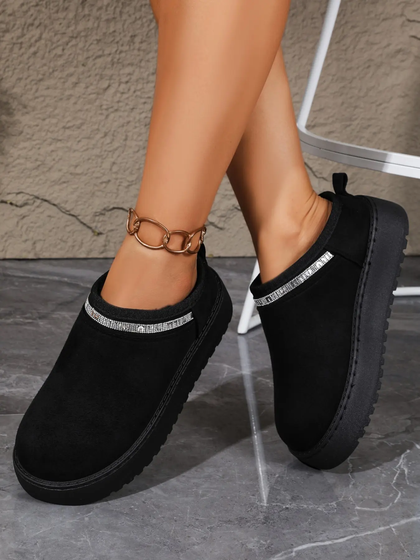 Women's Winter Snow Boots with Rhinestones, Thick Sole, Lined Half Slip-On Shoes, Outdoor Anti-Slip Warm Fuzzy Boots
