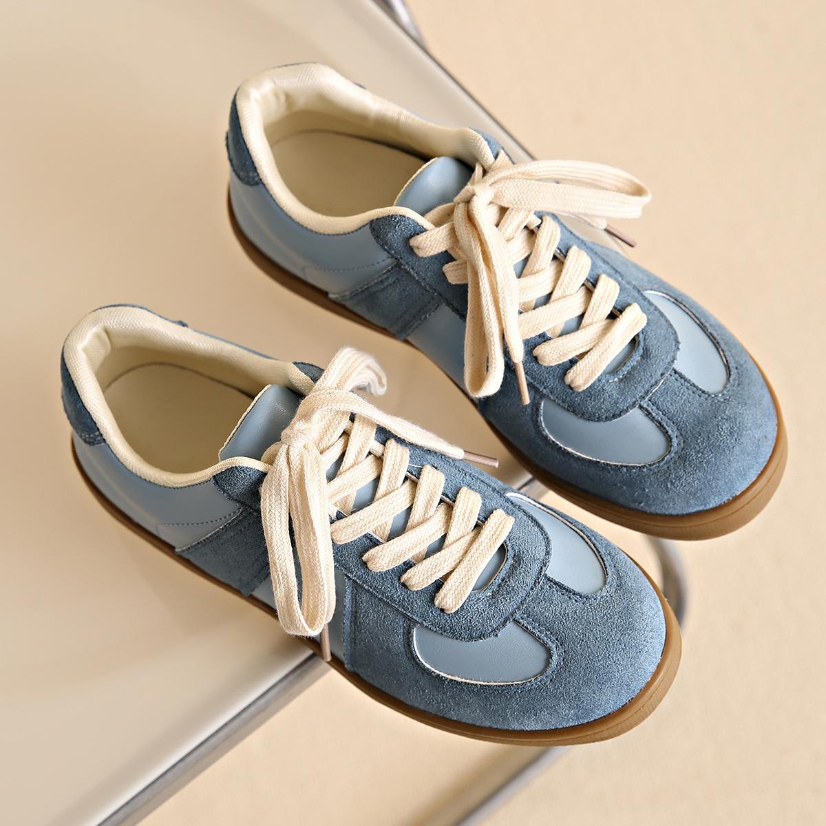 Women's Fashionable Patchwork Lace Up Low Top Casual Flat Sneakers , Casual Comfortable Sports Walking Shoes for Daily Wear, GAT Female All-match Round Toe Casual Shoes for Women & Girls SpringStatements