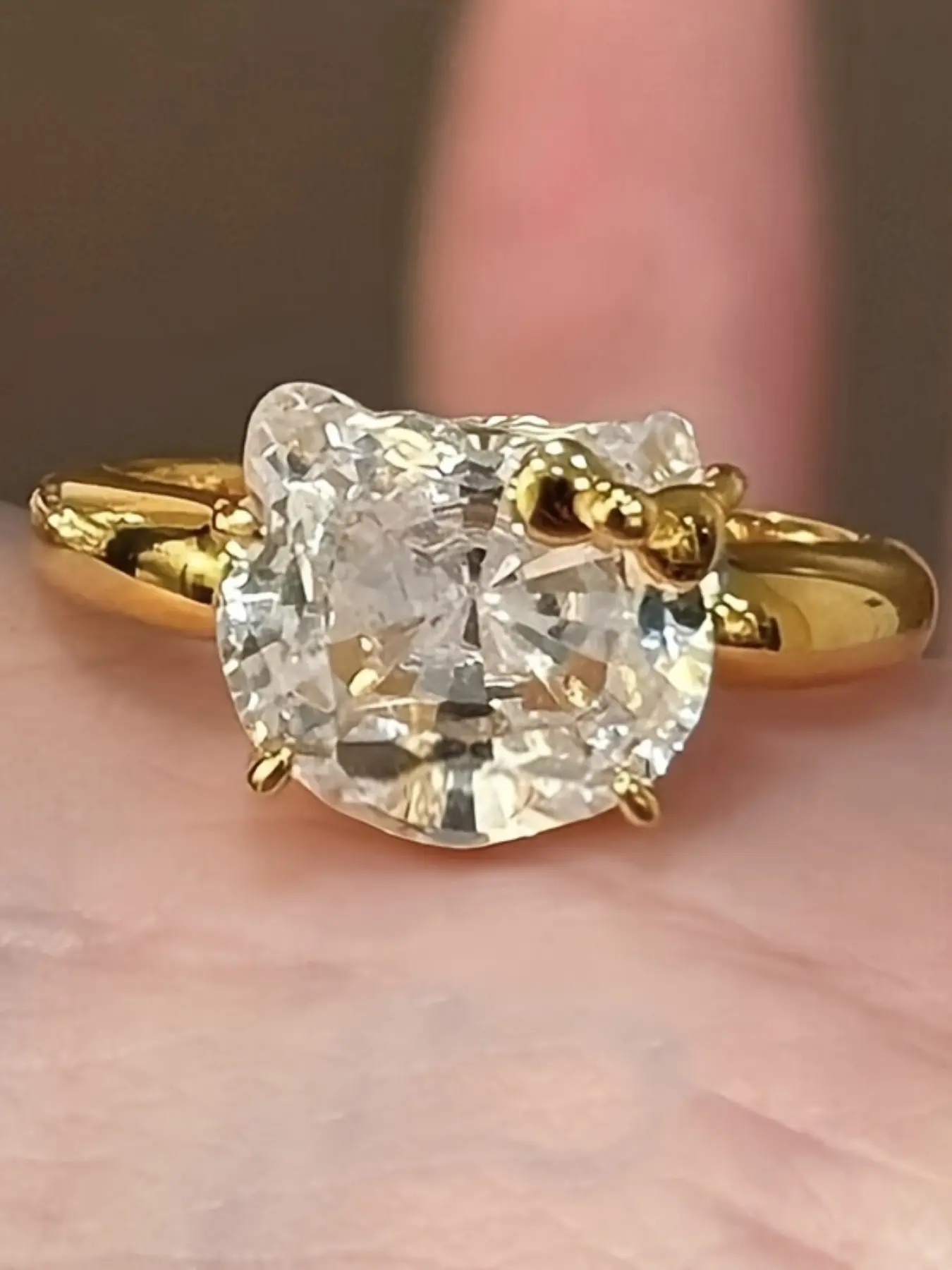 1-piece Luxury Crushed Ice-Cut Imitation Gemstone Cat Ring, Women's Cute Engagement Ring, Premium Jewelry