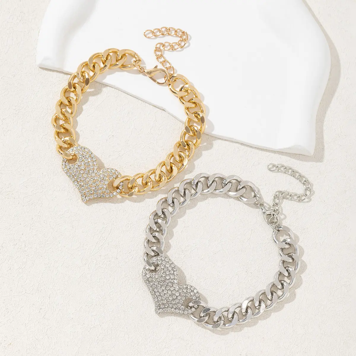 Unisex Sparkly Heart Cuban Link Bracelet, Zinc Alloy Gold-Silver Cuban Chain Jewelry for Daily Wear