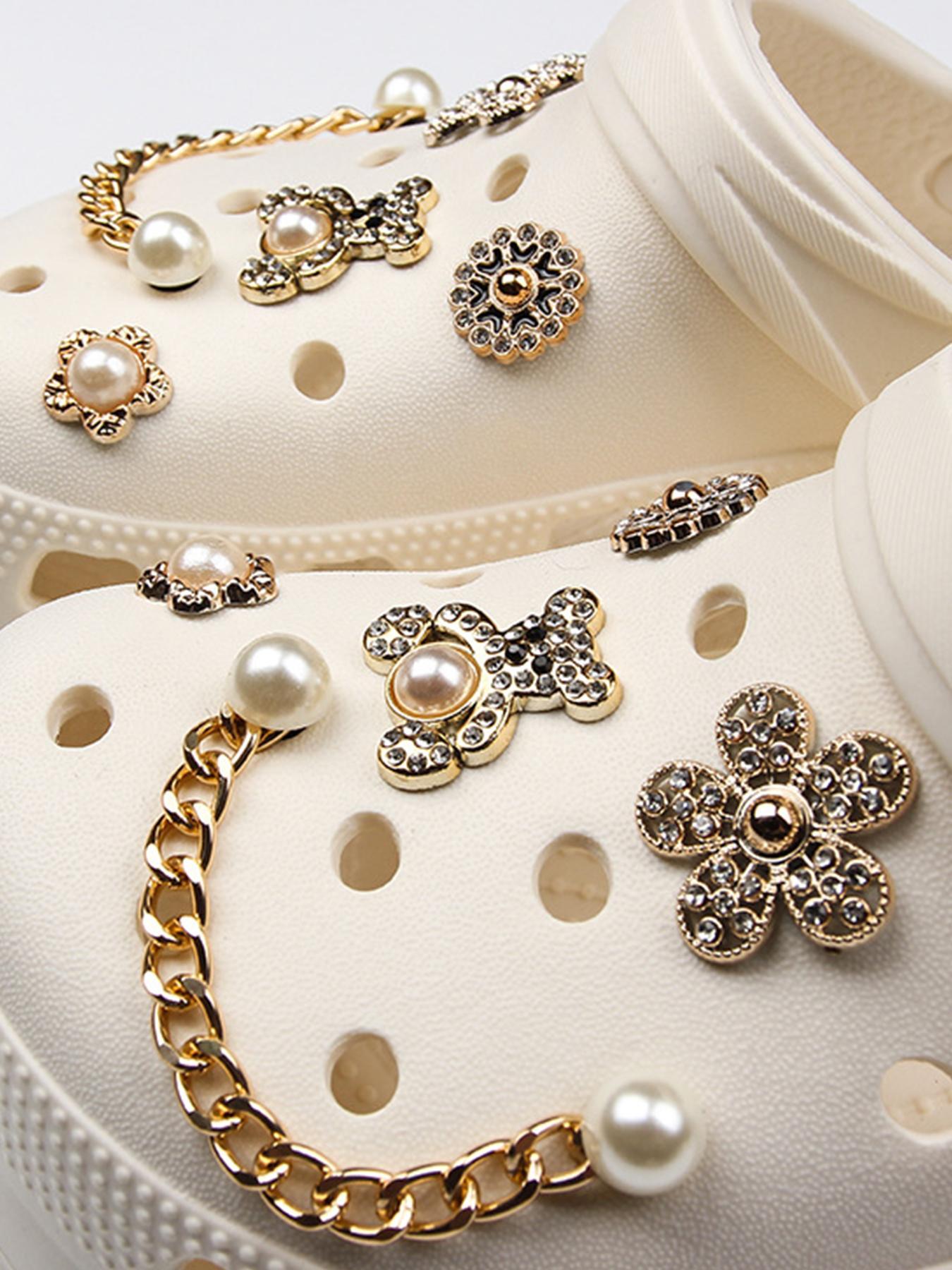 10pcs Cute Bear & Faux Pearl & Rhinestone Design Shoes Decorations, Fashionable Novelty Casual Shoes Decorations For Clogs Design, Dazzling Glamour Trendy Holiday Shoe Accessories for women & girls