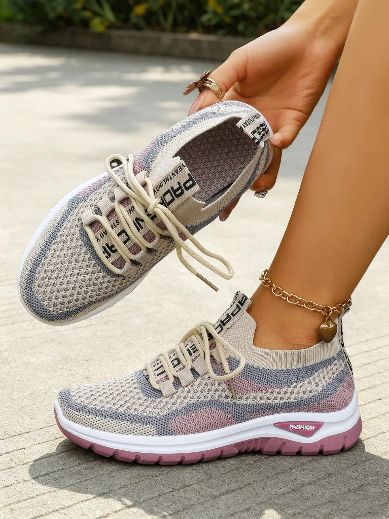 Women's Color Block Hollow Fly Knit Lace-Up Platform Walking Sneakers, Breathable Mesh Lightweight Flexible Non-Slip Rugged Thick Sole Casual Athletic Shoes for Summer Daily Travel Shopping & Outdoor Strolls