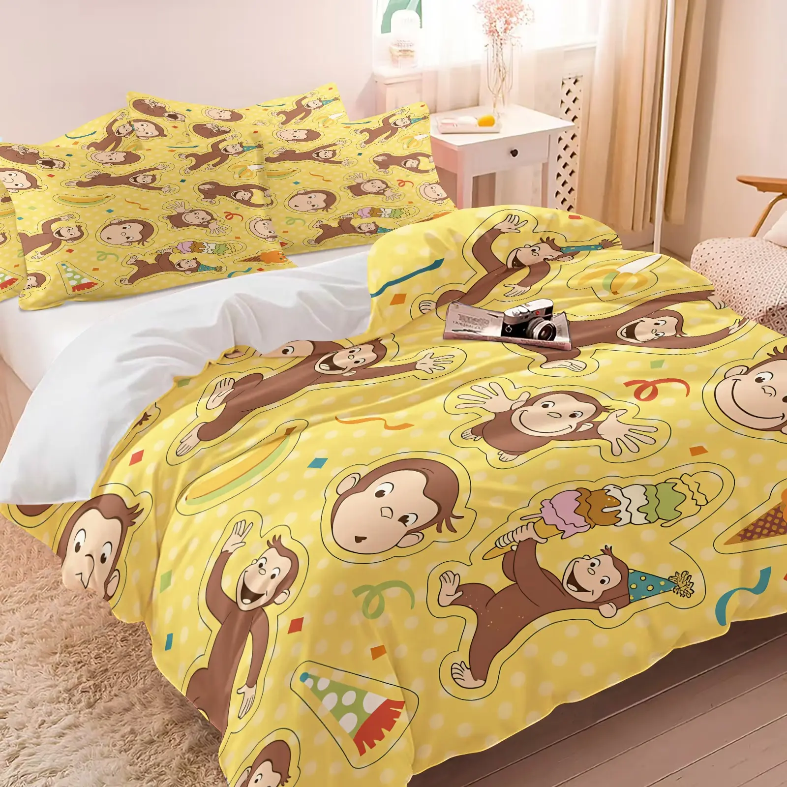 Cute Cartoon Monkey with Banana & Party Duvet Cover Set, 1 Duvet Cover + 1/2 Pillowcases, No Filling, HD All Season Print, Soft Breathable Toddler Bedding, Yellow Polka Dot Monkey Pattern for Kids Bedroom Decor