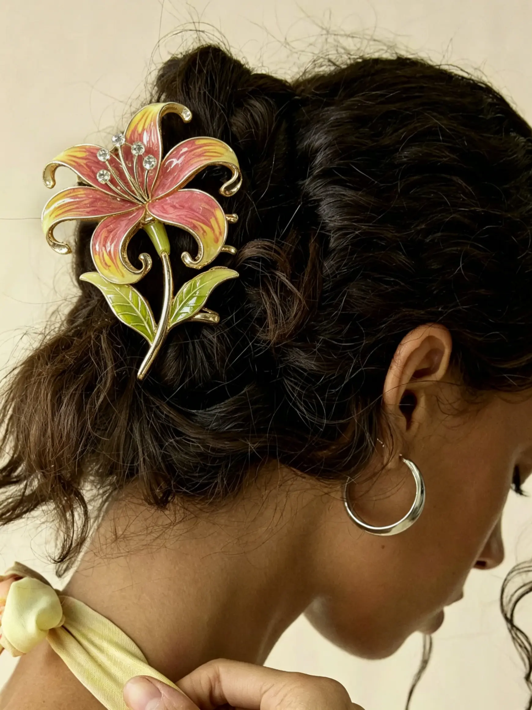 Vintage Enamel Lily Flower Brooch, Rhinestone Trimmed Floral Pin, European and American Style, Coat and Suit Accessory
