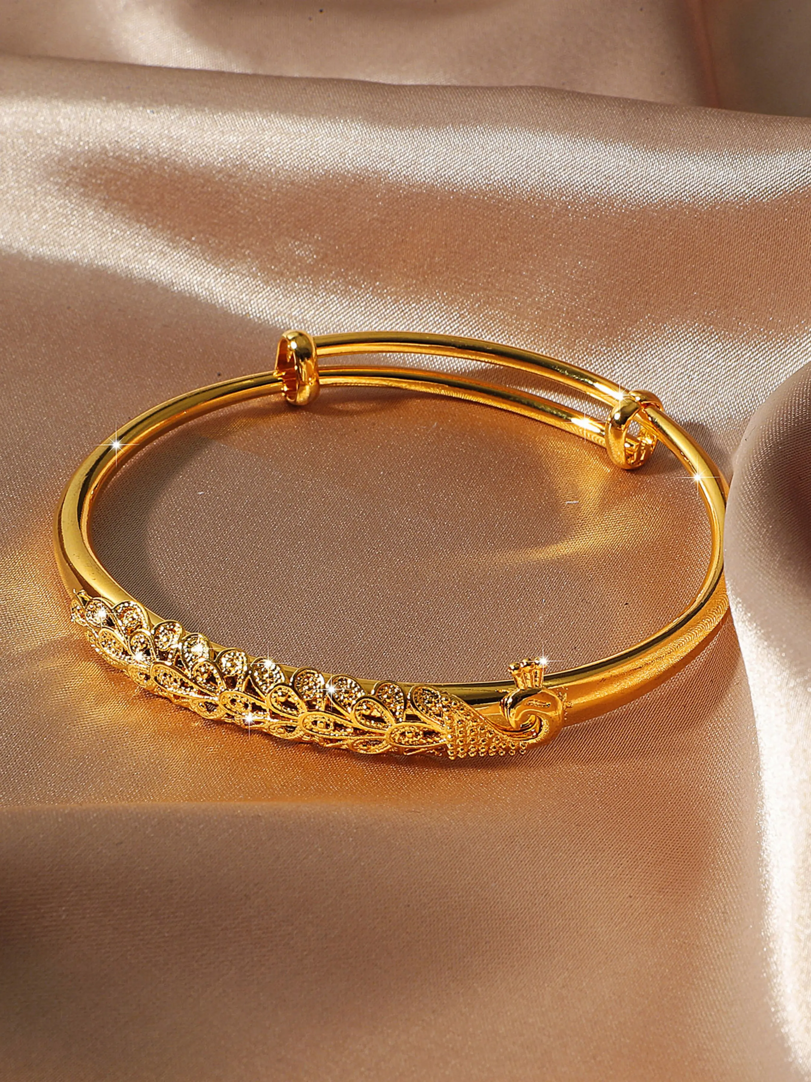 Luxurious 24k Gold Plated Peacock Design Adjustable Bangle, Vintage Dubai Style Shiny Accessory, Wedding Party Jewelry, Women's Daily Wear Gift, Bridal Bracelet