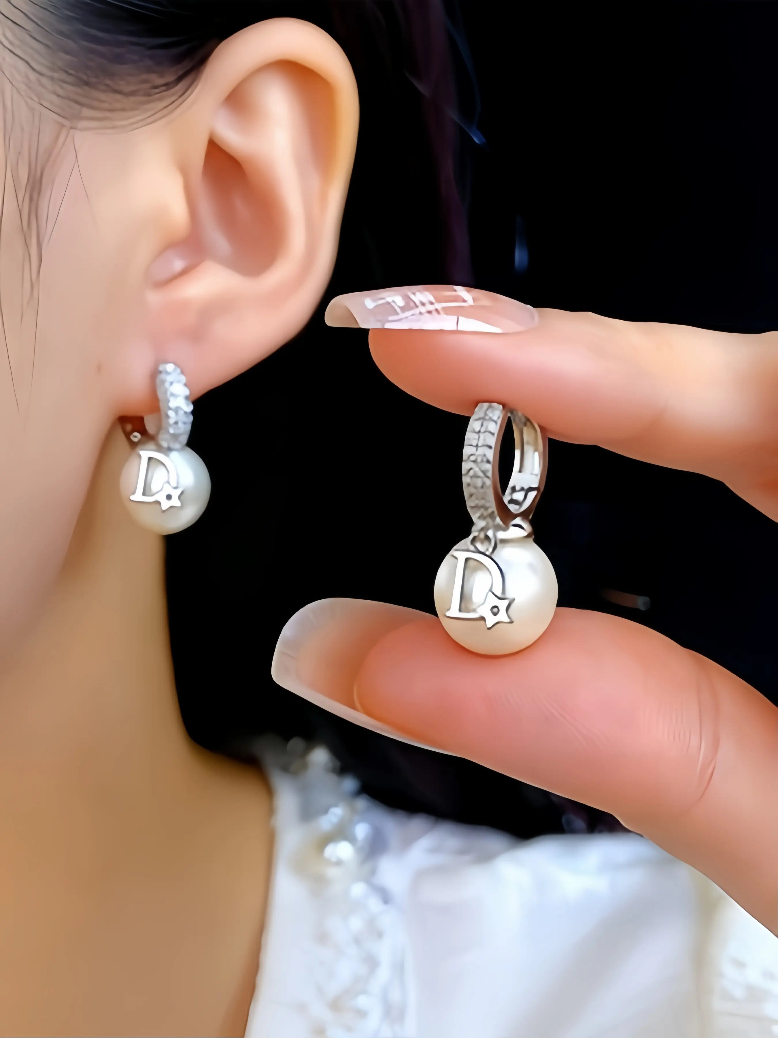 Vintage Elegant Pearl Drop Earring Shiny Zirconia Ear Jewelry for Women Romantic Wedding Bridal Jewelry， Lightweight Luxury Design, Elegant High-End Accessories, Daily Wear, Letter Rhinestone Ear Cuffs, High Quality Earrings