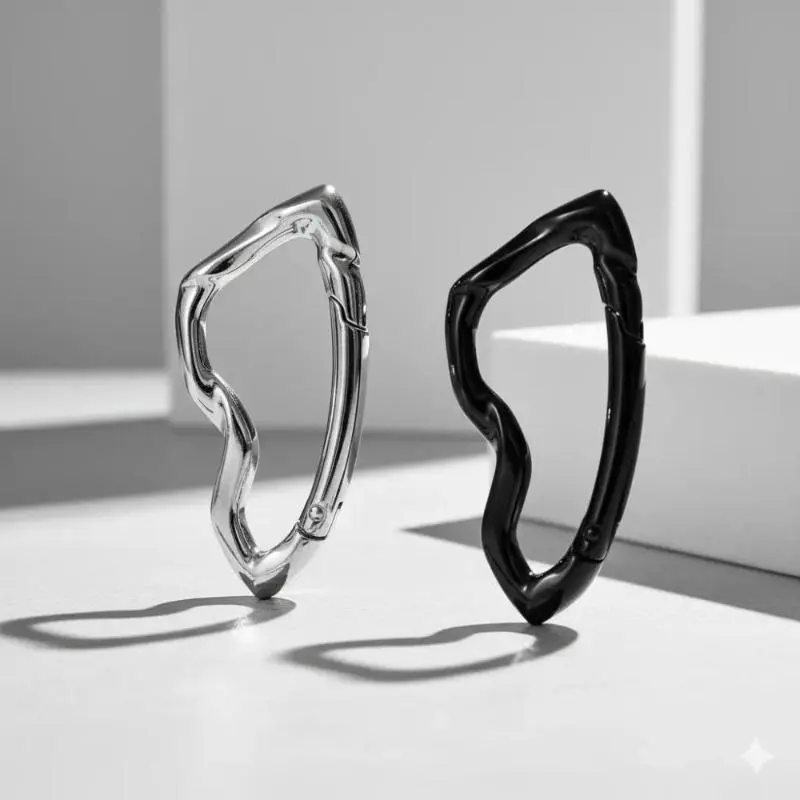 Unisex Abstract Shape Stainless Steel Carabiners - 2Pcs Minimalist Belt Loop Clips, Everyday Fashion Keychains, Keychain Silent Stress Relief Fidget fly towards