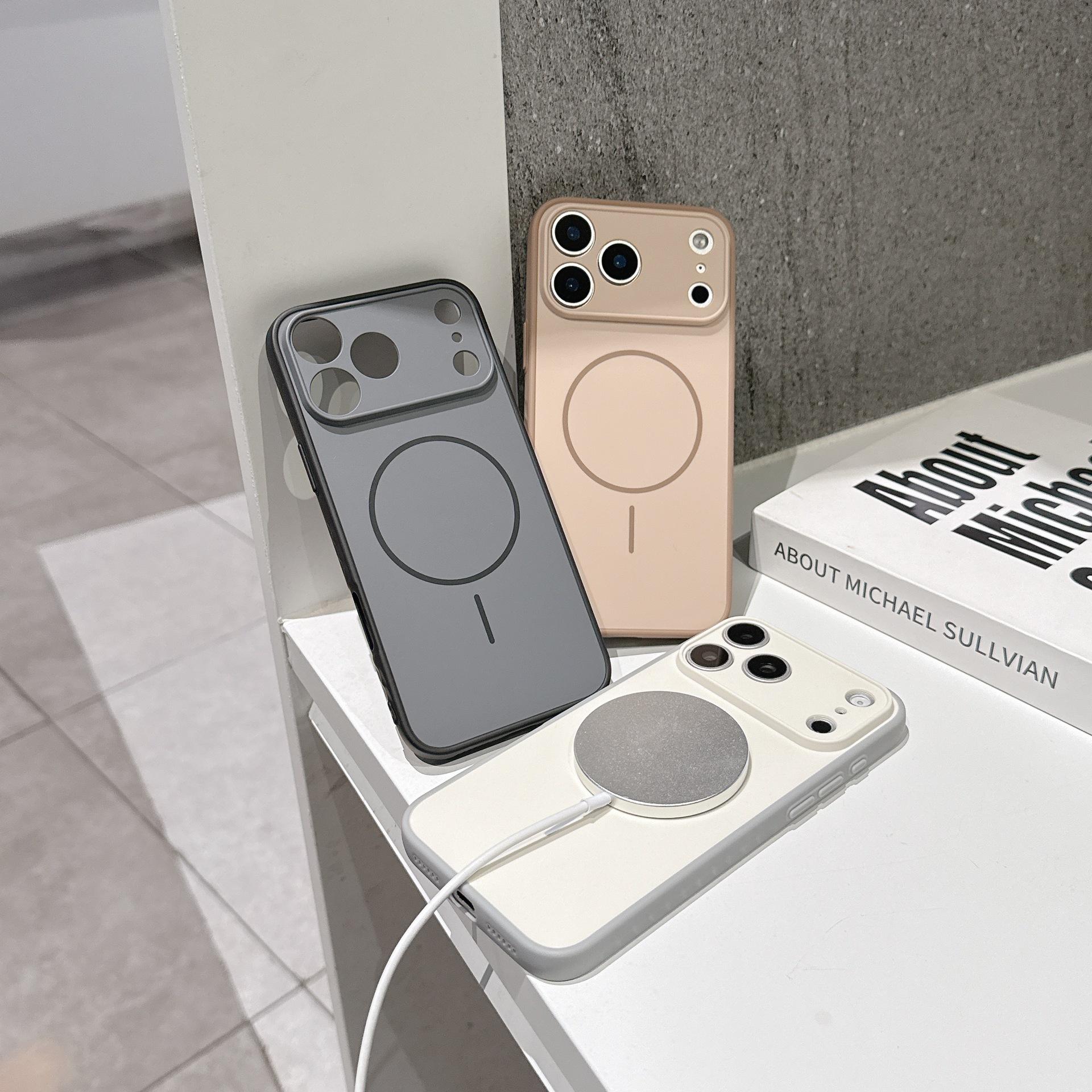 DarlingCase Contrast Color iPhone 17 Pro Max Case, Fits iPhone 15 Pro Max, iPhone 14 Pro, iPhone 13, Two-Layer High Saturation Design, Skin-Friendly Soft Cover – Bold Style, Street Vibes, Stand Out