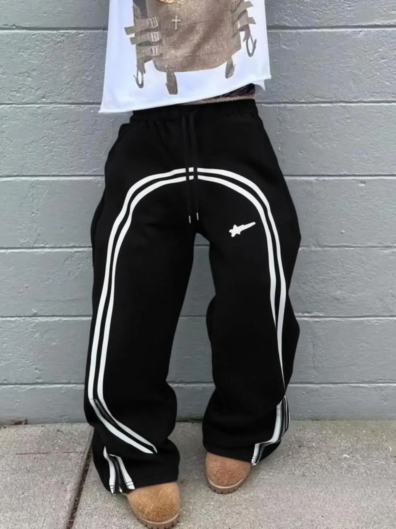 Men's star-print side-zip sweatpants, regular fit, comfortable jogging pants suitable for everyday wear, all-season, wide-leg design, athletic jogging pants, casual sports sweatpants.
