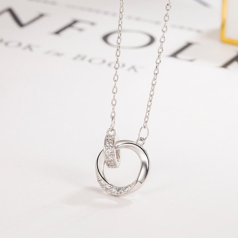 Diamond-Encrusted Double Ring Mobius Strip Couple Necklace Pair for Men and Women, Light Luxury Niche High-End Valentine's Day Gift