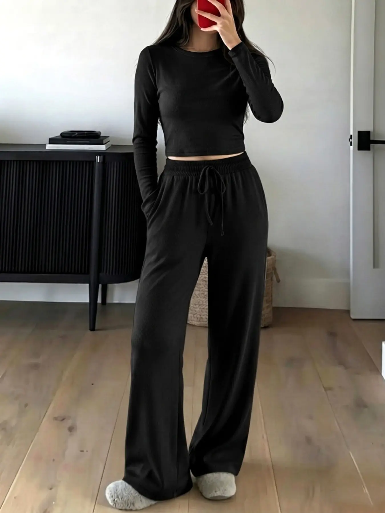Women's Two-Piece Soft Comfortable Casual Sleepwear Set, Fitted Long Sleeve Top with Pants, Pockets, Ideal for Sleep, Daily Wear, Travel, Vacation