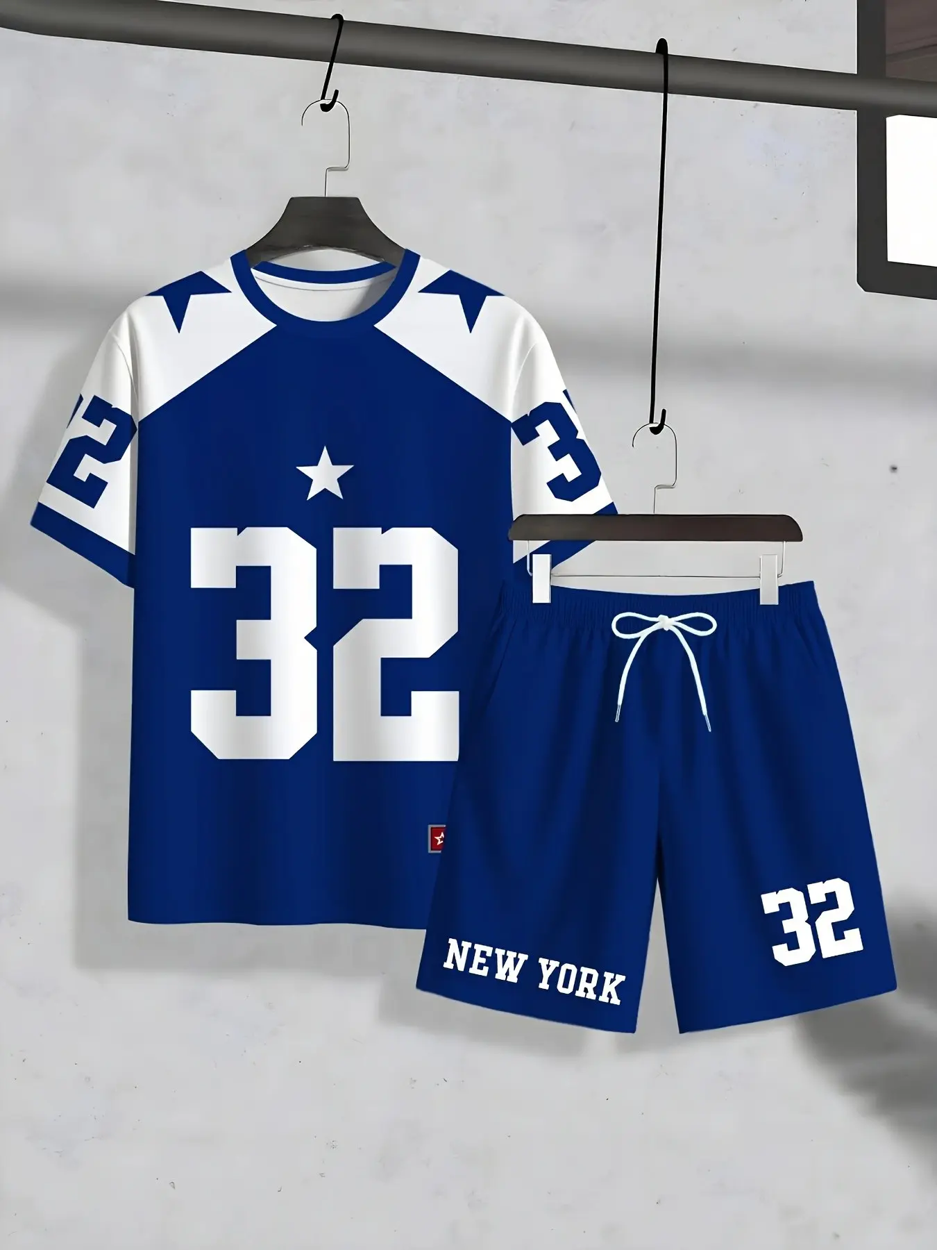 Men's Casual Sportswear Set, Breathable and Comfortable, Ideal for Outdoor Activities, Includes Short Sleeve and Shorts, Perfect for Spring/summer