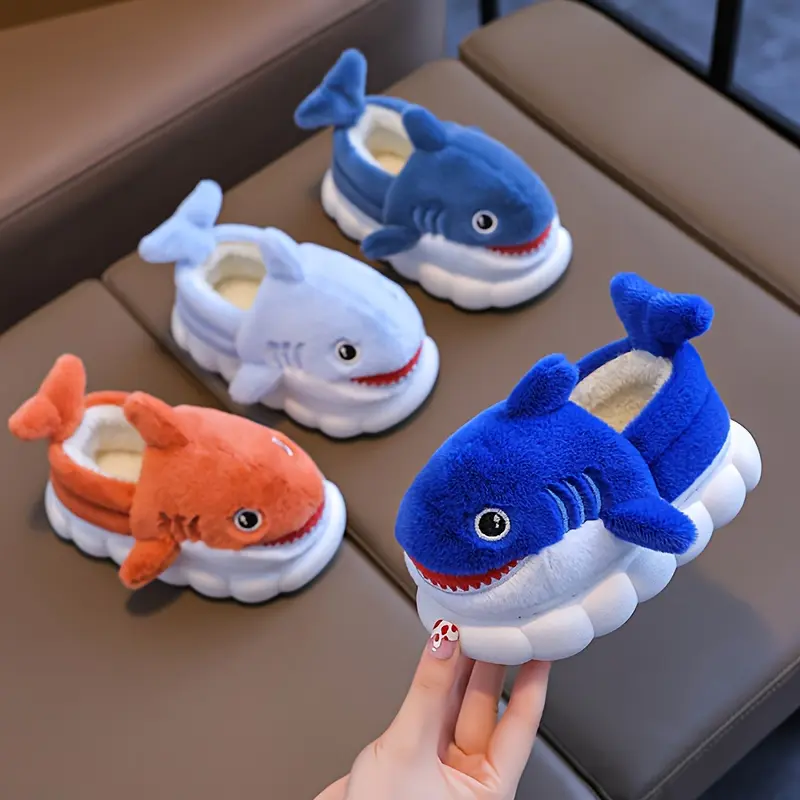 [Comfortable Non-Slip Slippers] 1 Pair Cute Cartoon Shark Plush Slippers For Boys And Girls, Comfortable Home Shoes, Indoor Non-Slip Slippers, Autumn Winter Season