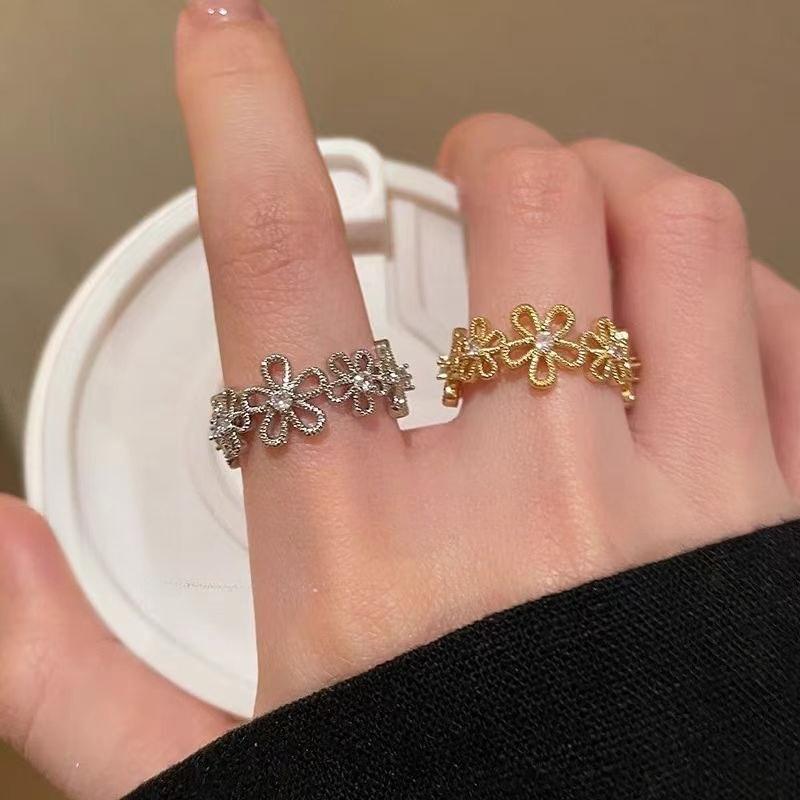 Adjustable Hollow Lace Flower Ring | Women’s Vintage Light Luxury High-End Design | Daily Wear Index Finger Statement Band toe Retro Goku Black cover Gold Plated Minimalist Stacking
