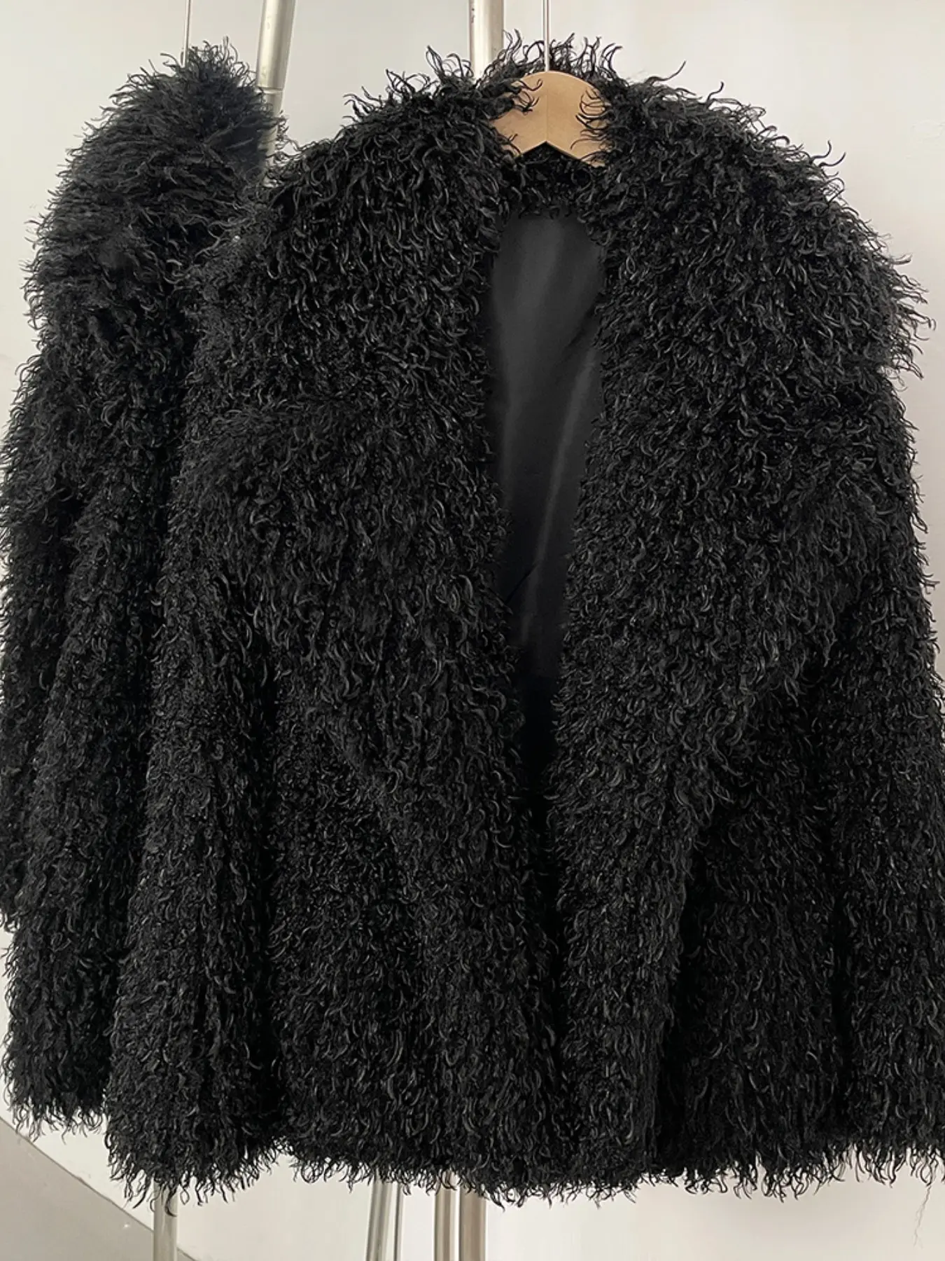 OFTBUY Women's Big Lapel Curly Mongolian sheep Faux Fur Short Jacket Winter Thick Warm Fluffy Furry Cropped Coat Multi‑color Outerwear