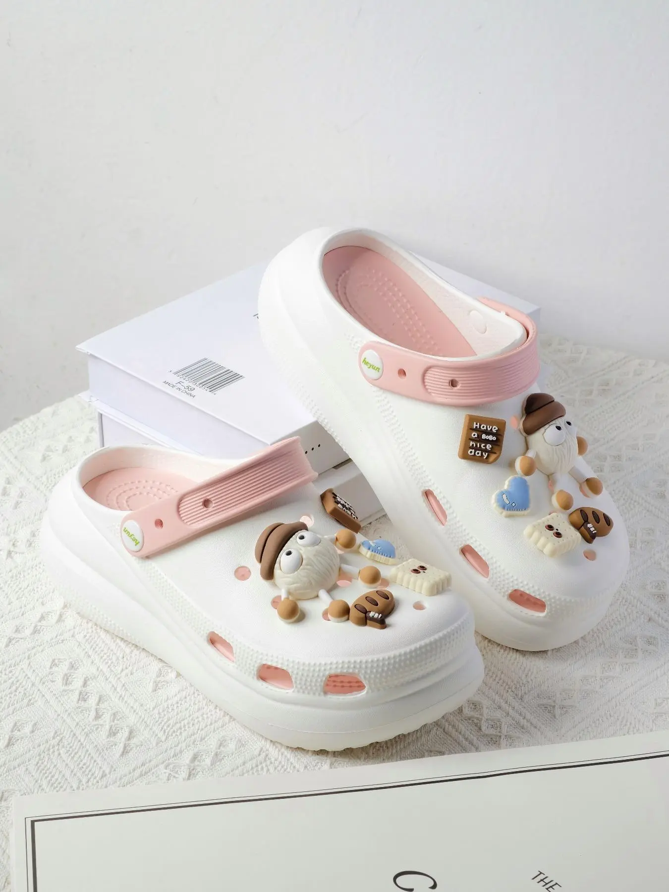 Women's Cute Cartoon Bear Design Slides, Animal Slippers, Casual Comfortable Home Slippers, Non-slip Soft Slippers for Indoor & Outdoor Wear