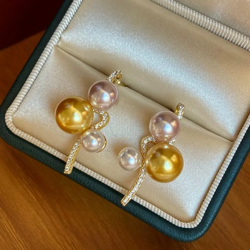 Aurora Australian White Pearl Curved Earrings, Fully Paved with Sparkling Diamonds, French Light Luxury Gentle Stud Earrings