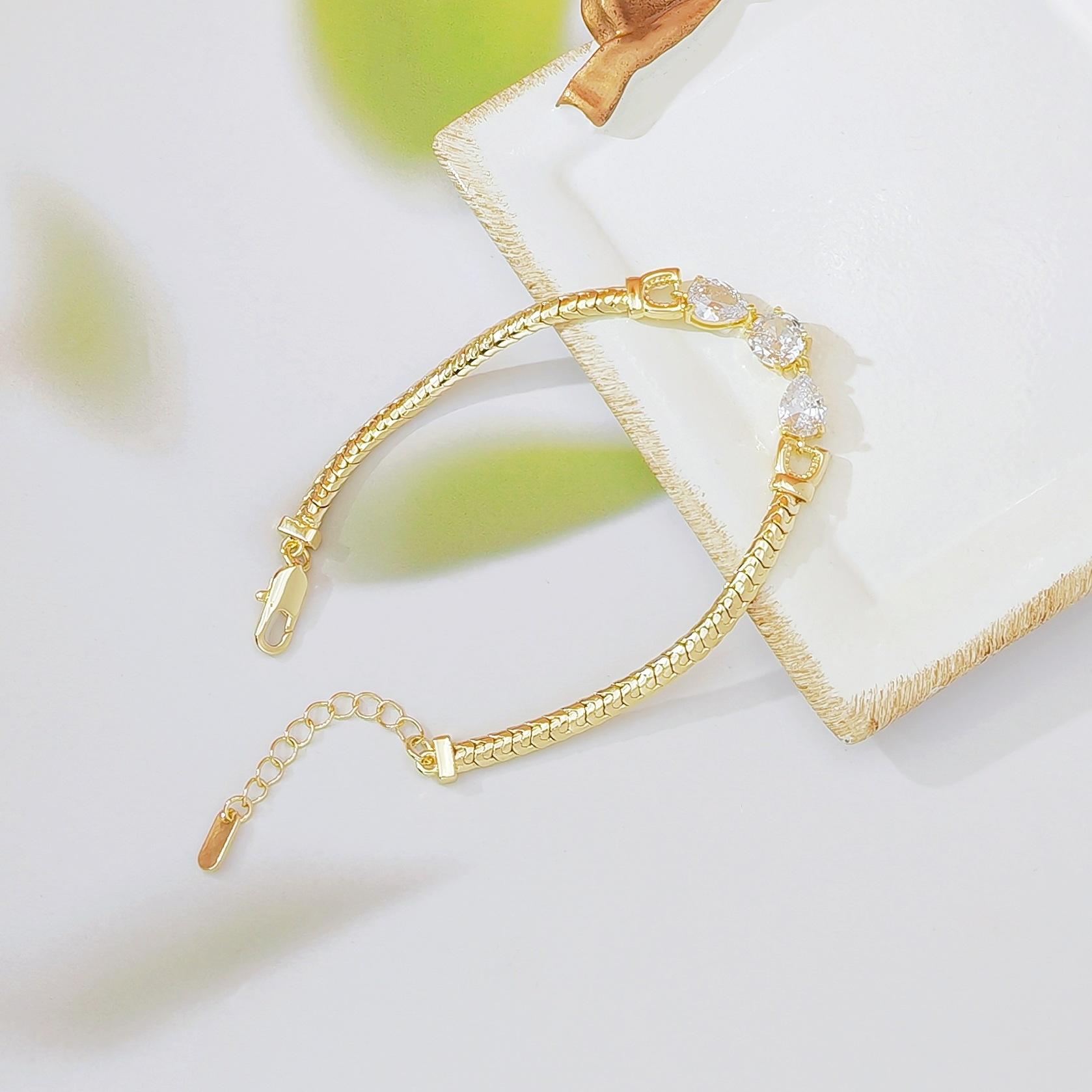 18K Gold Plated CZ Tennis Bracelet for Women Luxury Minimalist Paved Crystal Chain Bracelet Dainty Elegant Shiny Jewelry Versatile for Daily Wear, Parties, Weddings & Gift Giving