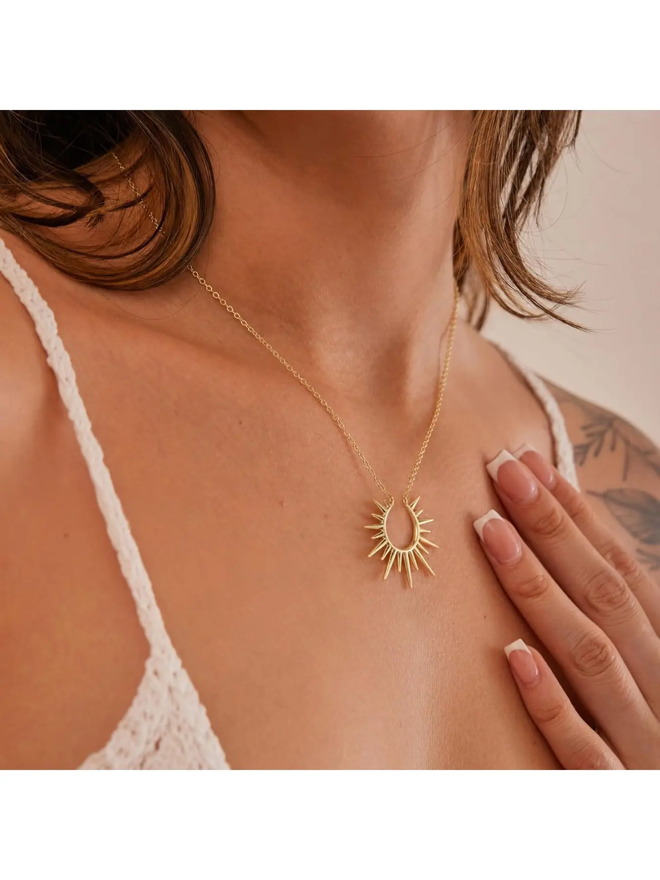Necklace for Women - Sun Necklace, Summer Vintage Spiral Sunshine Pendant Necklaces for Women Trendy, Dainty Jewelry Gift