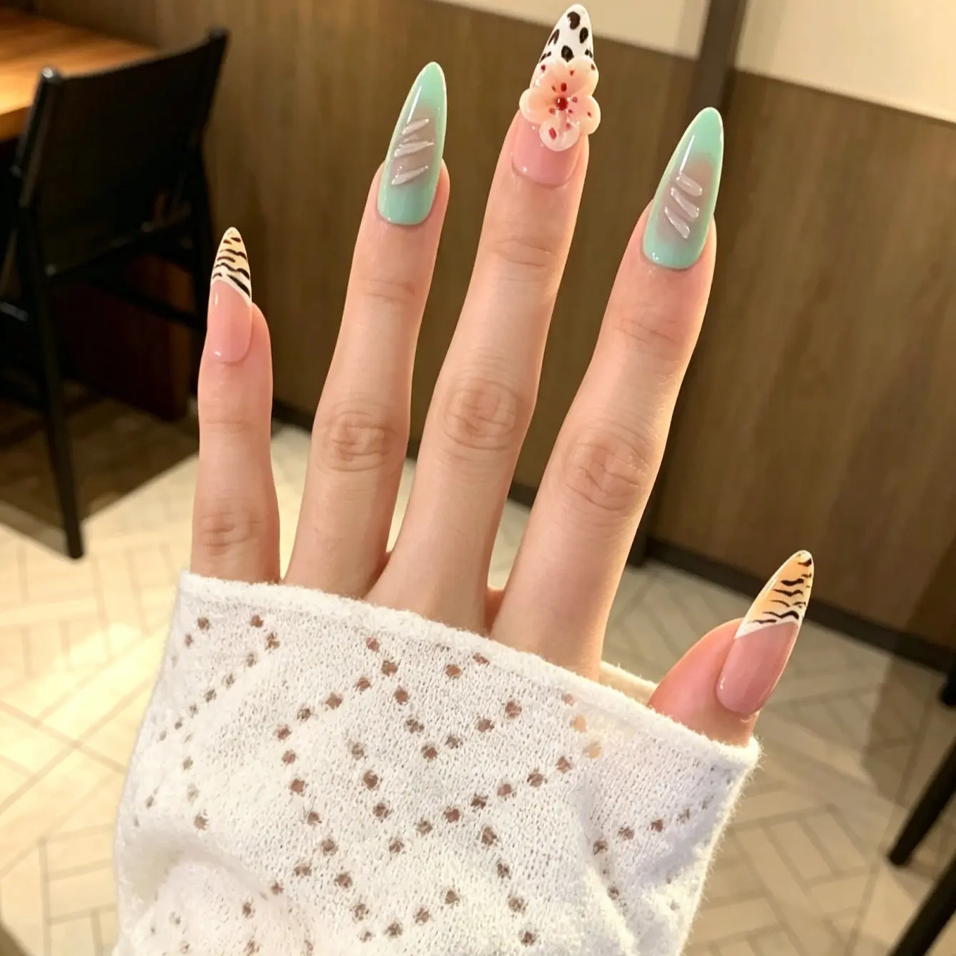 10pcs Handmade 3D Egg Flower Nail Art, Sweet Cool Y2K Mint Gradient Tiger Stripe Cow Nails, Reusable for Dates Travel, Includes Tool Kit