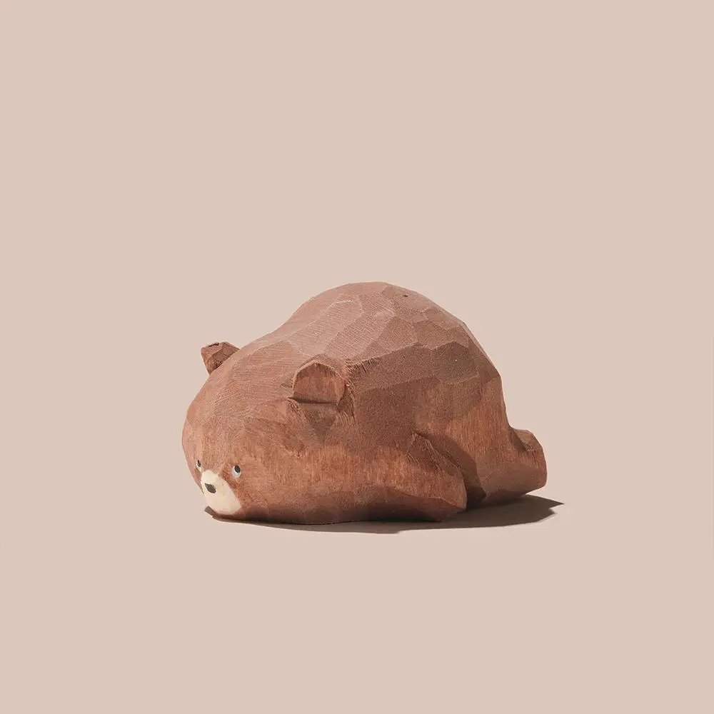 Hand Carved Decorative Wooden Bear Figurine Mini Cute Bear Statue Home Desk Accessories Decor Ornament Gift Office Decoration