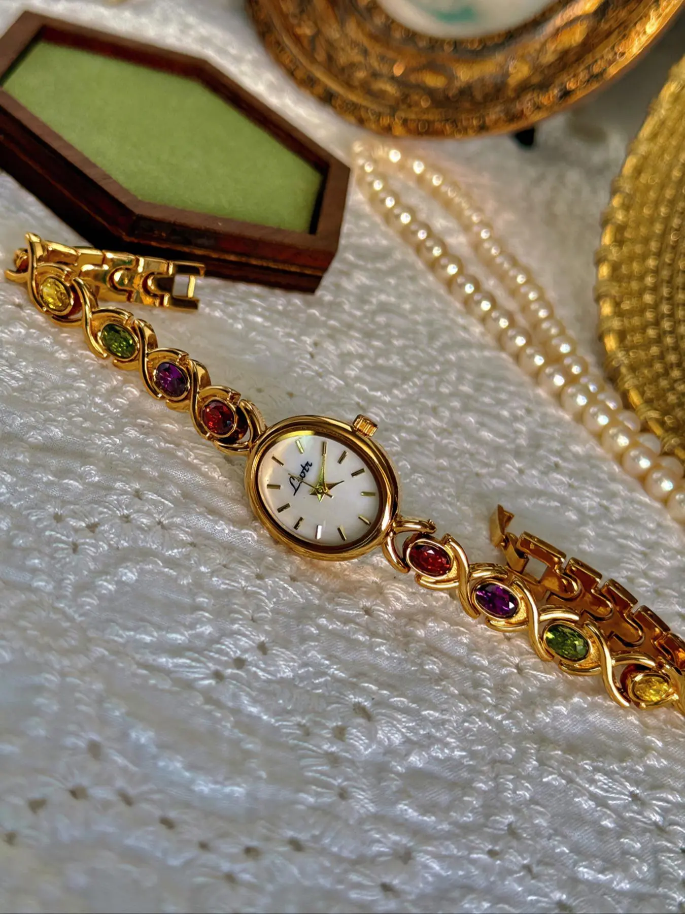 Women's Elegant Multicolor Artificial Gemstone Decorated Quartz Watch, Exquisite Trendy Wristwatch, Fashionable Analog Watch As Gift, Jewelry Bracelet Watch, Fashionable Stylish Watch, Fashion Wristwatches