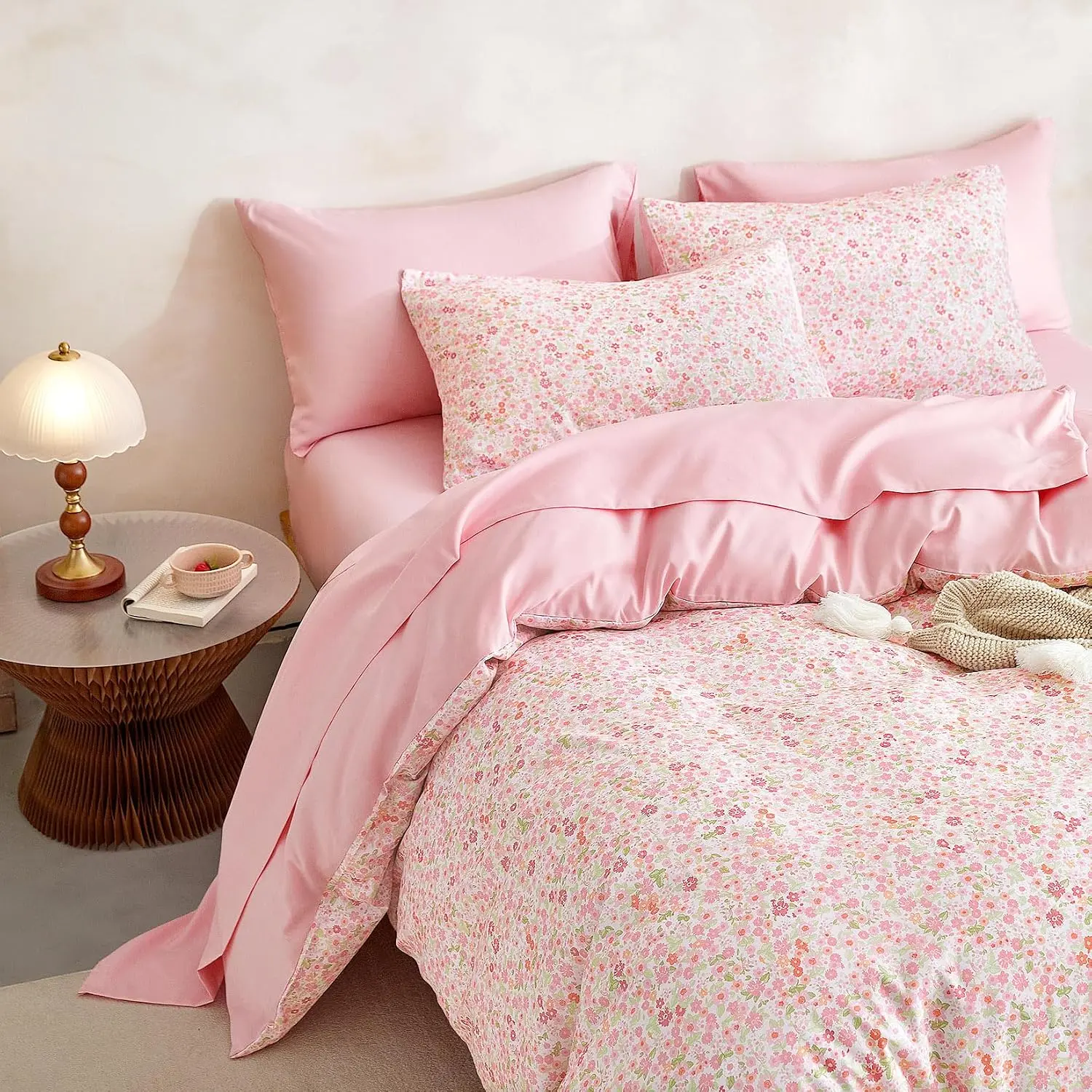 7-Piece Queen Size Polyester Microfiber Bedding Set - Comfy Cottagecore Cute Floral Bright Pink Colorful Flower Bedding with Elastic Sheets for Teen Girls, Microfiber Bedding Set Collections, Comfy Bedding Sets