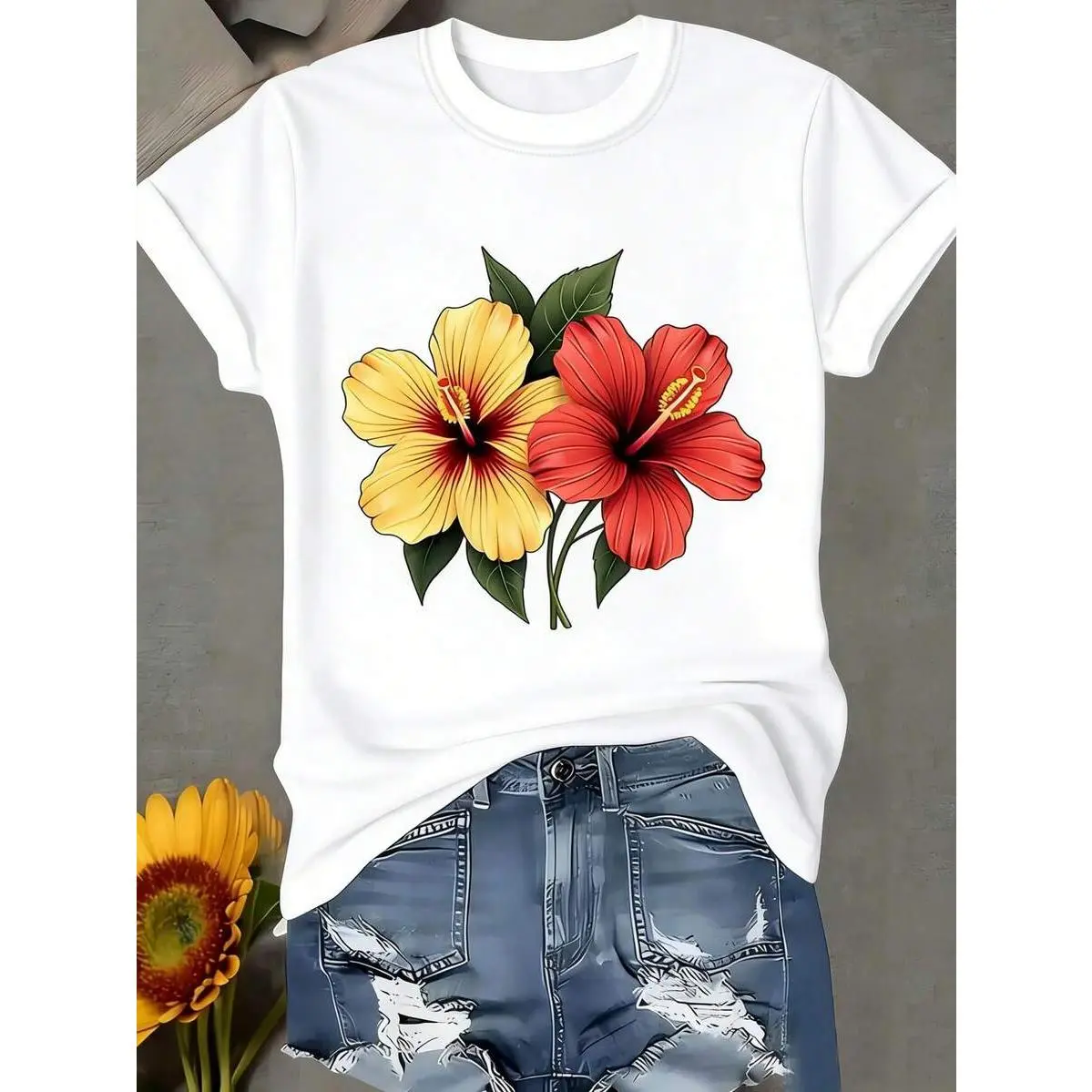 Women’s Hibiscus Floral Graphic T-Shirt - Spandex Fabric  Short-Sleeve Crew Neck Casual Top for Teachers, Everyday Wear