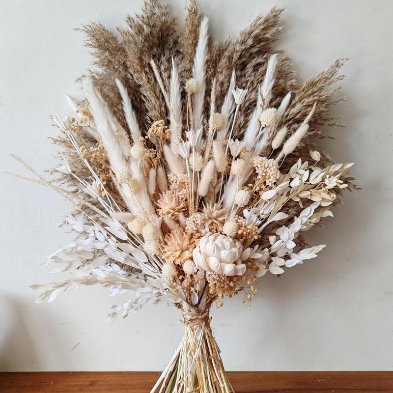 Dried Cortaderia Selloana and Mixed Flowers, Elegant Bouquet for Wedding, Farmhouse Table, and Home Decoration