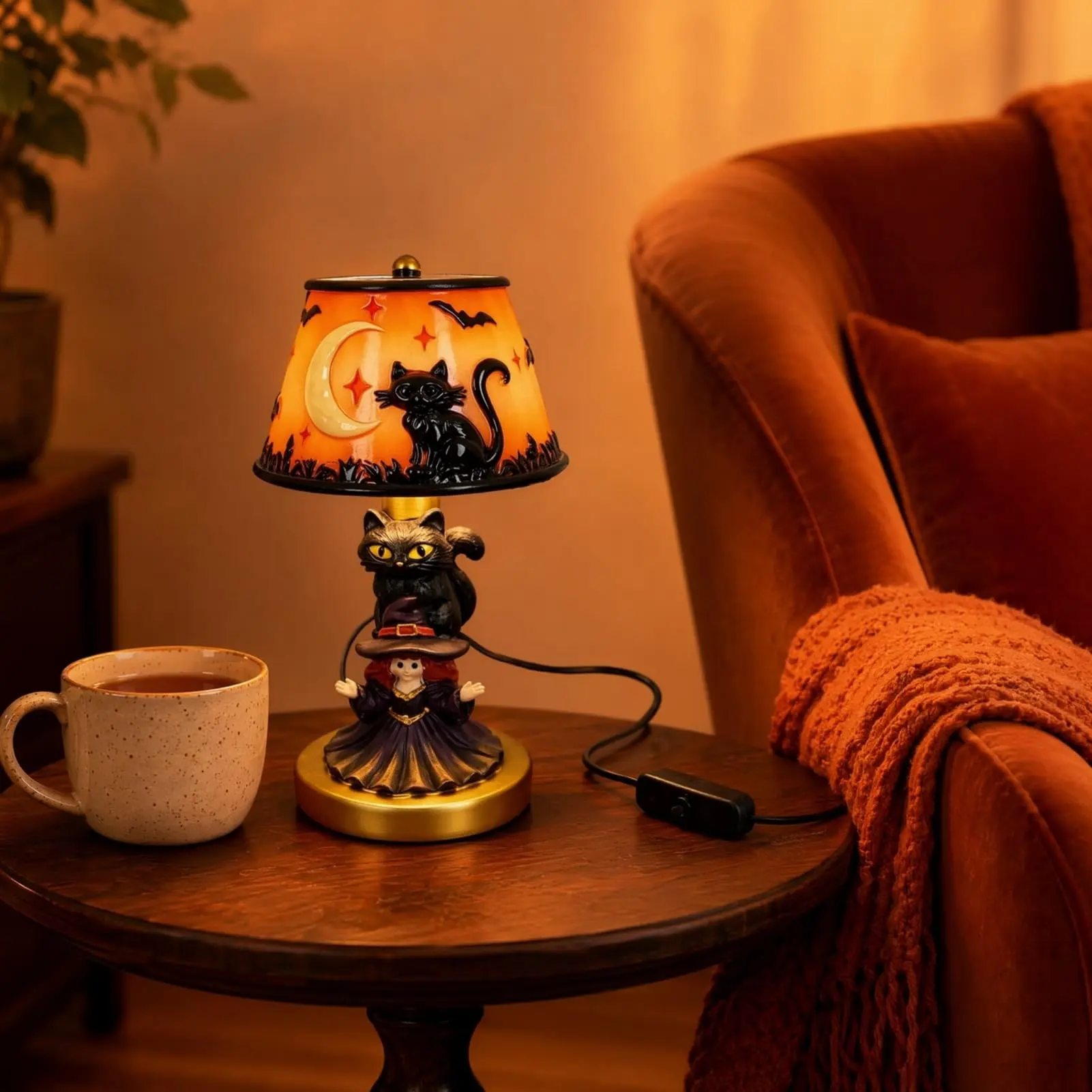 Resin Halloween Night Light Decor, USB Powered Colorful Resin Lamp, Handmade Vintage Gothic Warm Amber Glow, Desktop Decoration for Bedroom Bookshelf Desk