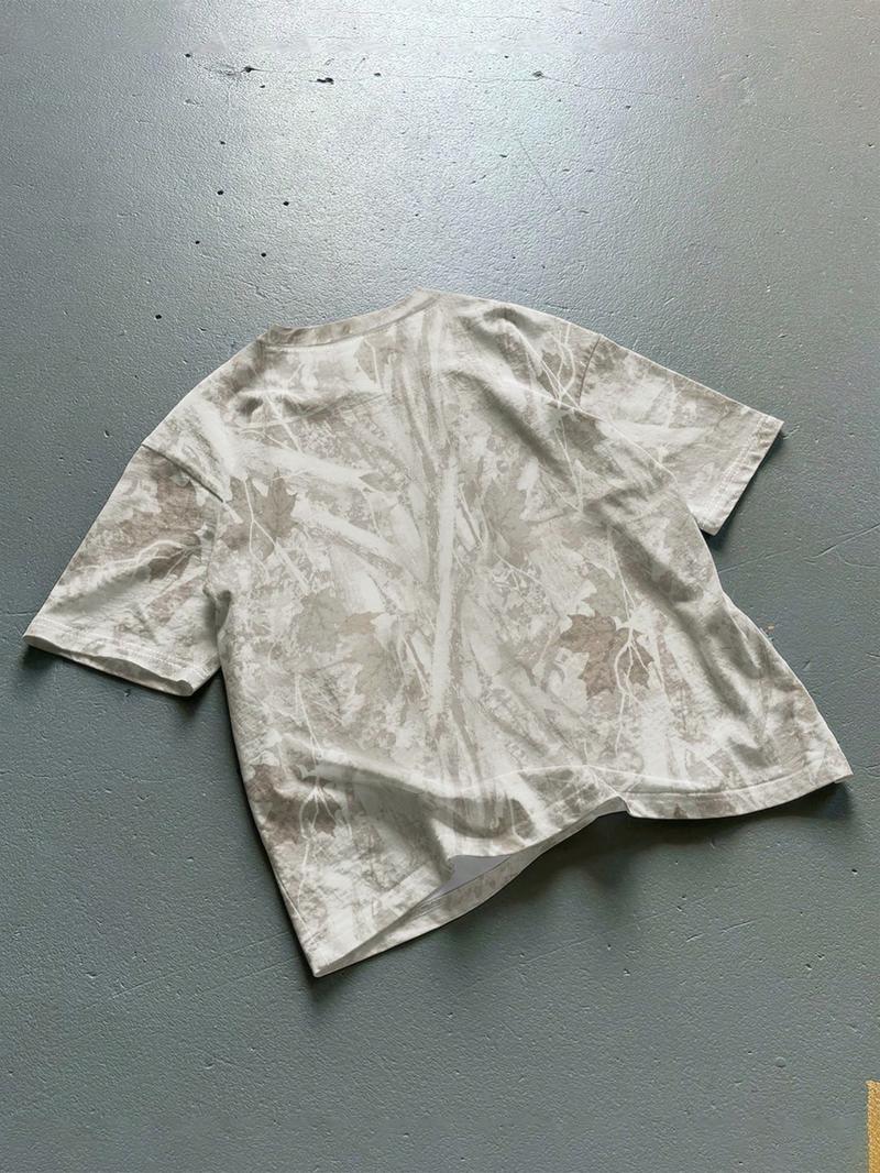 Unisex Camouflage Print T-Shirt, Short Sleeve Casual Style, Organic Fabric, Fitted Design, Summer Fashion for Daily Wear