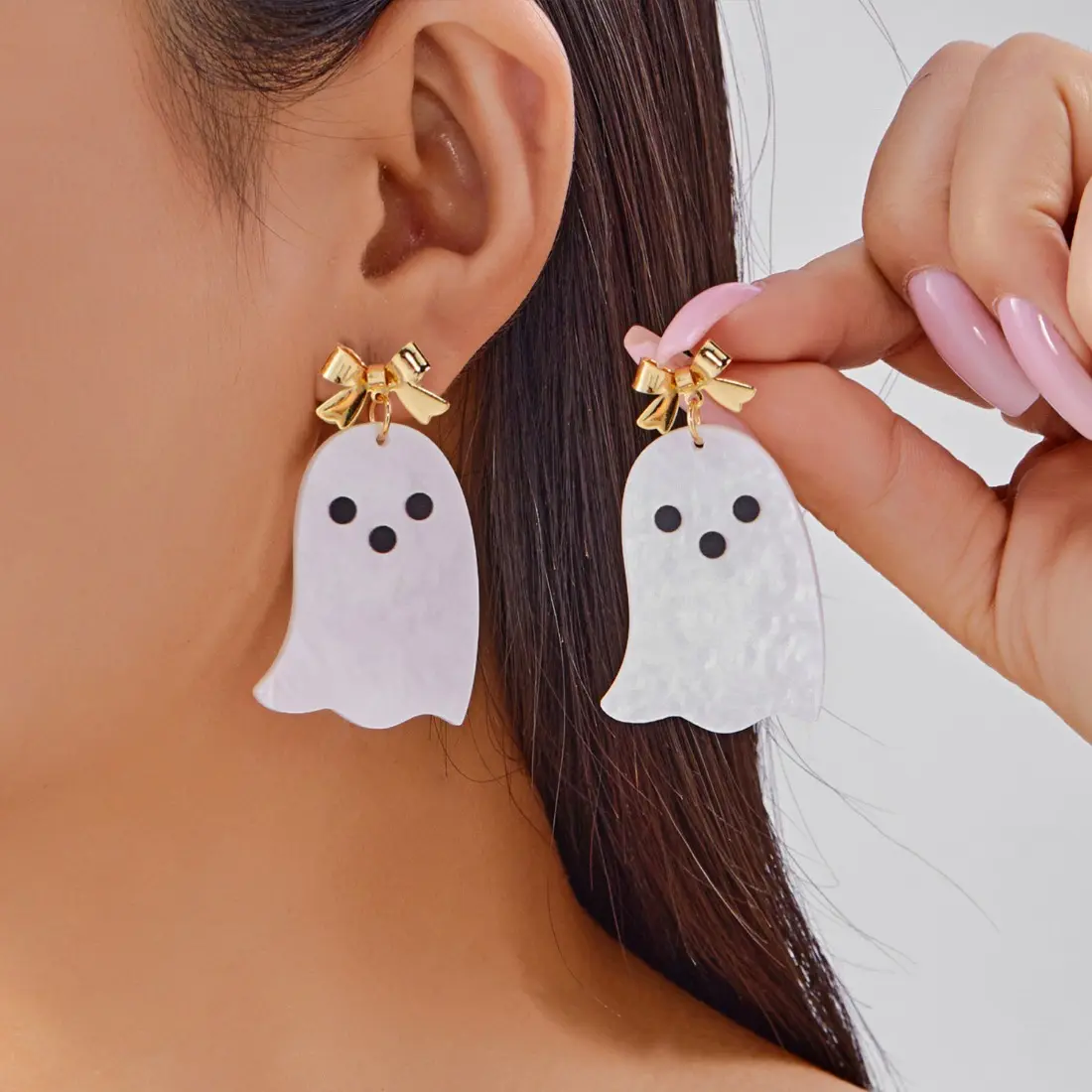 Funny Halloween Acrylic Earrings for Women, Cute Ghost Bow Stud Earrings, Cartoon Holiday Jewelry Trend, Lightweight Personalized Statement Earrings, Spooky Season Accessories for Party & Costume Wear