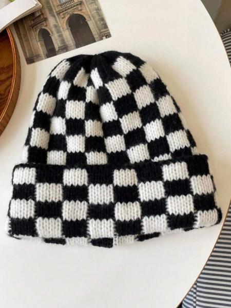 Unisex Fall and Winter Beanie Hat, Casual Fitted Knit Cap with Colorblock Plaid Design, Warm Outdoor Accessory for Christmas Pairing