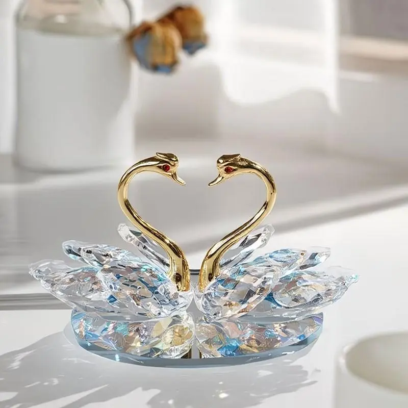 Vibrant and shining! 1 crystal swan figurine, exquisite craftsmanship showcases an elegant posture, must-have treasure! Swan-shaped crystal, unlocking the secrets of home and fashion aesthetics.