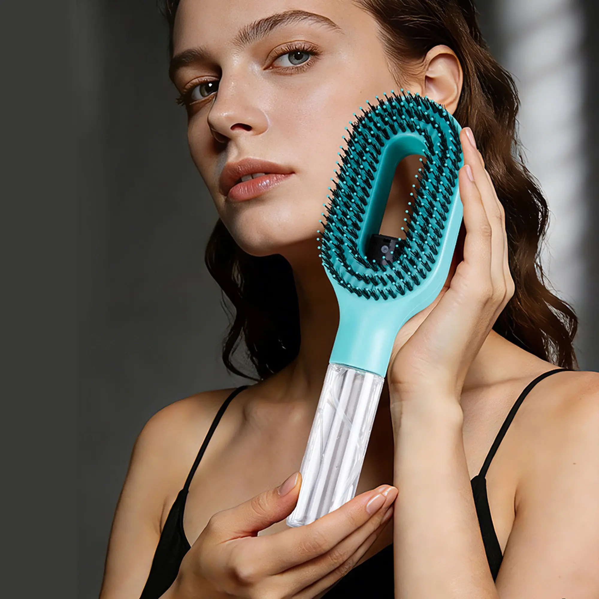 Spray Comb for Curly Hair, Dual-Teeth Design for Scalp Massage, Anti-Static, Moisturizing Brush, Hair Brushes, Styling Comb, Dry/wet Use, Travel-Friendly