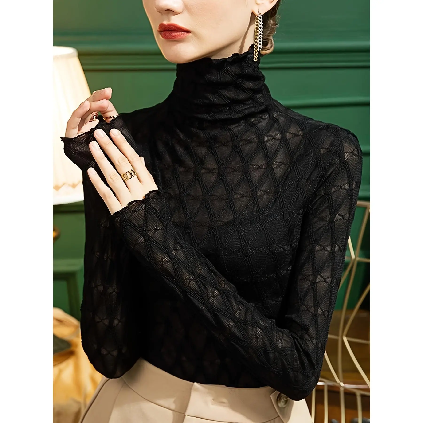 High-neck Lace Undershirt for Women, Spring and Autumn Inner Layer Blouse, Beautiful Slim-fit Long-sleeve Top, This Year's Popular Black T-shirt for Women