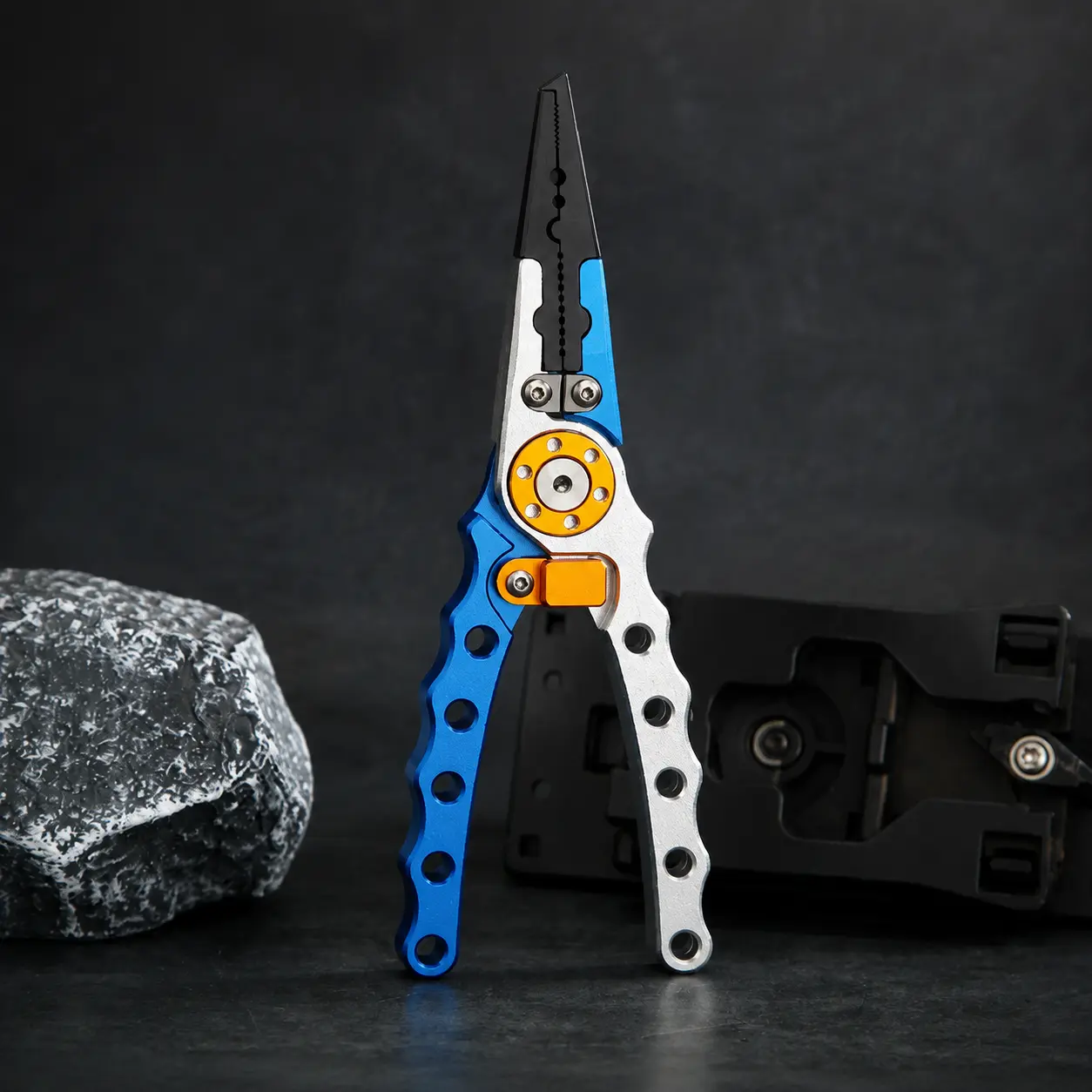 Professional Multi-Function Aluminum Alloy Fishing Pliers - Ergonomic Long-Nose Straight-Jaw, Corrosion-Resistant, for Hook Removal, Fish Control, Line Cutting, Freshwater Fishing, Saltwater Angling