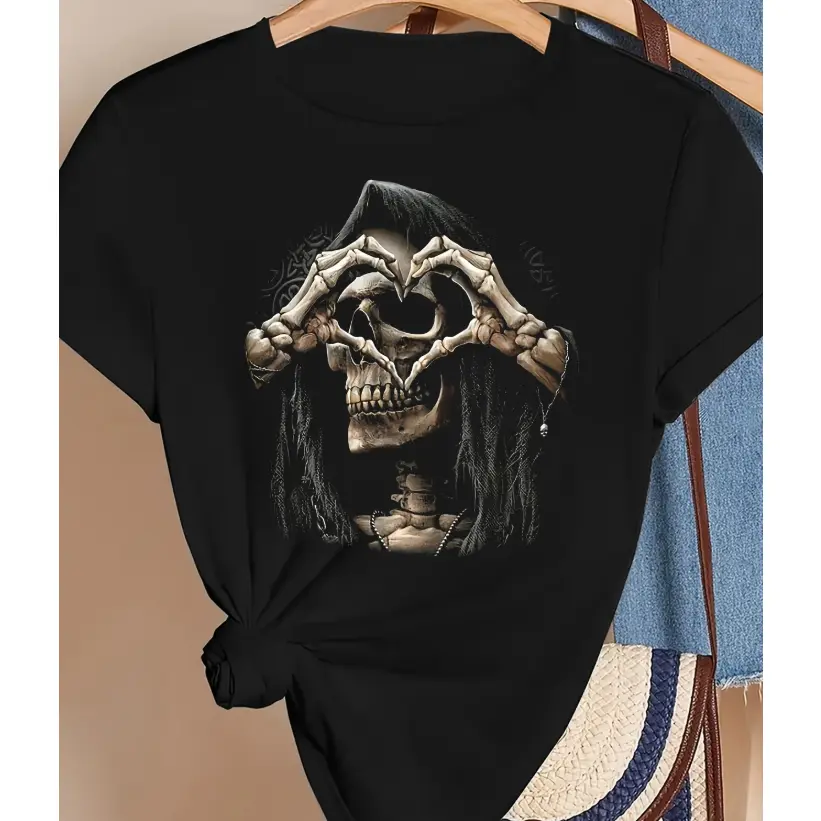 Grim Reaper Skeleton Heart Hands Graphic Oversized Cotton T-Shirt, Vintage Gothic Skull Print Comfort Fashion Casual Daily Outfit Tee, Dark Aesthetic Reaper Pattern Shirt, Perfect Valentine Gift For Lover, Ideal Holiday Present For Family Friends, Great G