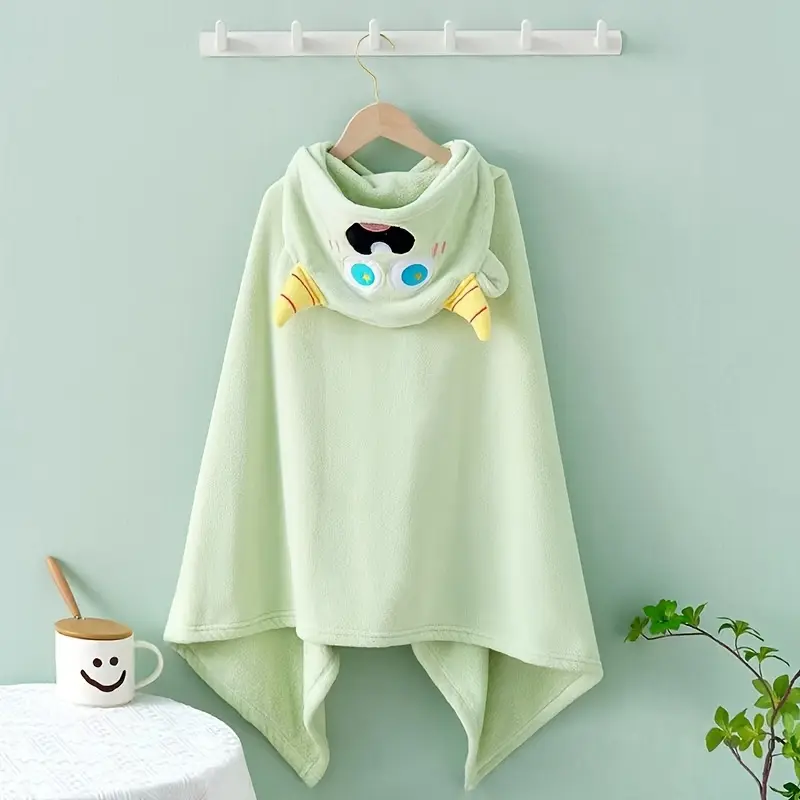 A Colorful Children's Bath Towel Featuring Cartoon Monster and Other Character Designs, an Absorbent Kids' Bath Towel, a Role-play Cape Towel, an Ultra-soft, Absorbent, and Breathable Bath Towel