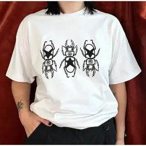 Triple Star Stag Beetle T-shirt - Handprinted/Linocut,Goth Punk Three Star Beetle Graphic Oversized Unisex T-Shirt, White Vintage Bug Insect Print Short Sleeve, Dark Grunge Alternative Indie Streetwear Casual Top for Men Women