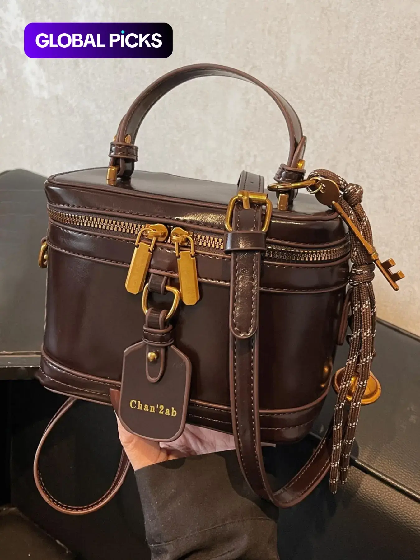 26 Fall/Winter ladies' elegant and simple small handbag, fashionable retro and simple style charm crossbody bag, casual and fashionable multifunctional high-quality daily commuting bag, suspender wallet