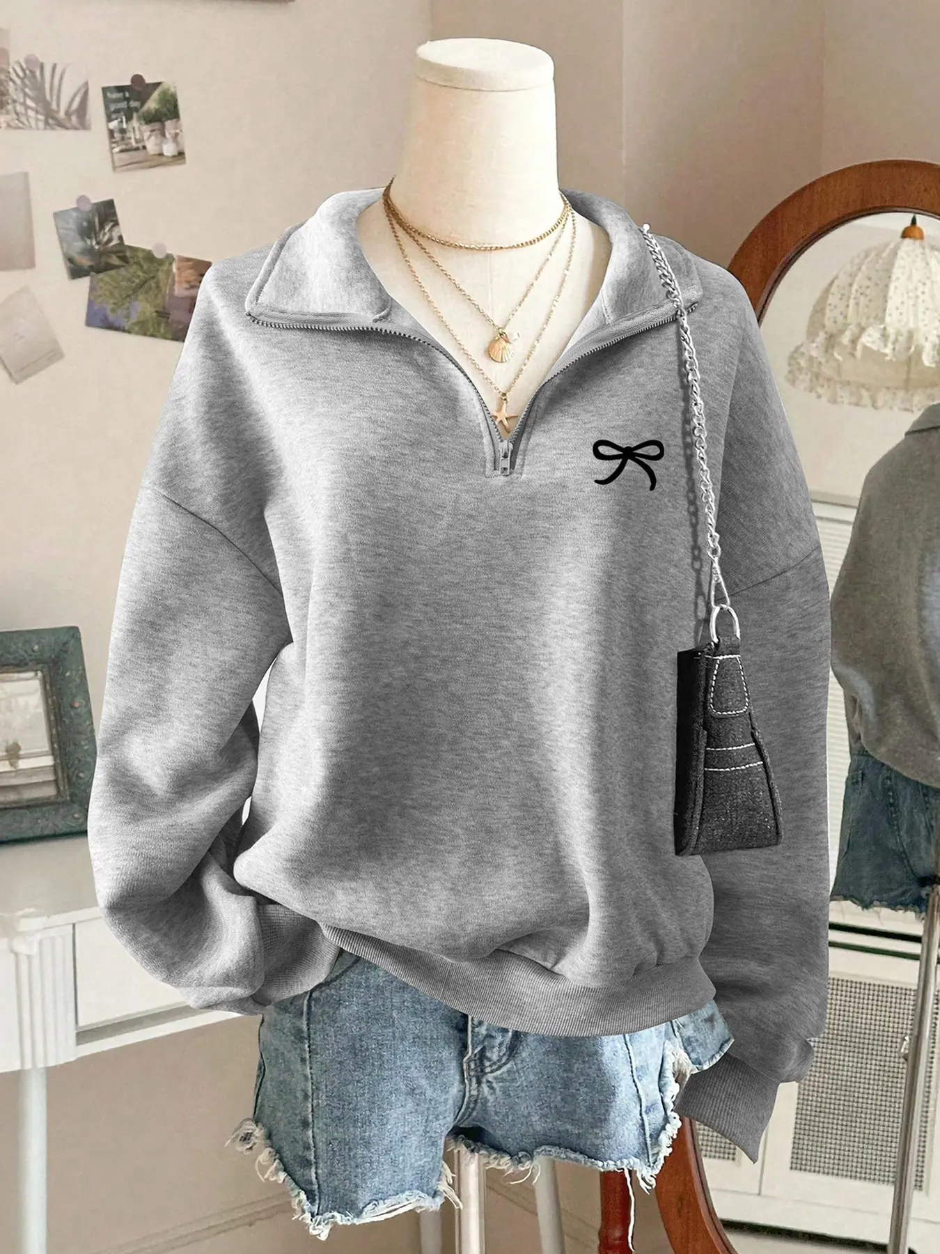 Women's Half-Zip Pullover, Long Sleeve Sweatshirt, Drop Shoulder Design, Casual Loose-Fit, Spring & Fall Fashion, Comfortable and Stylish