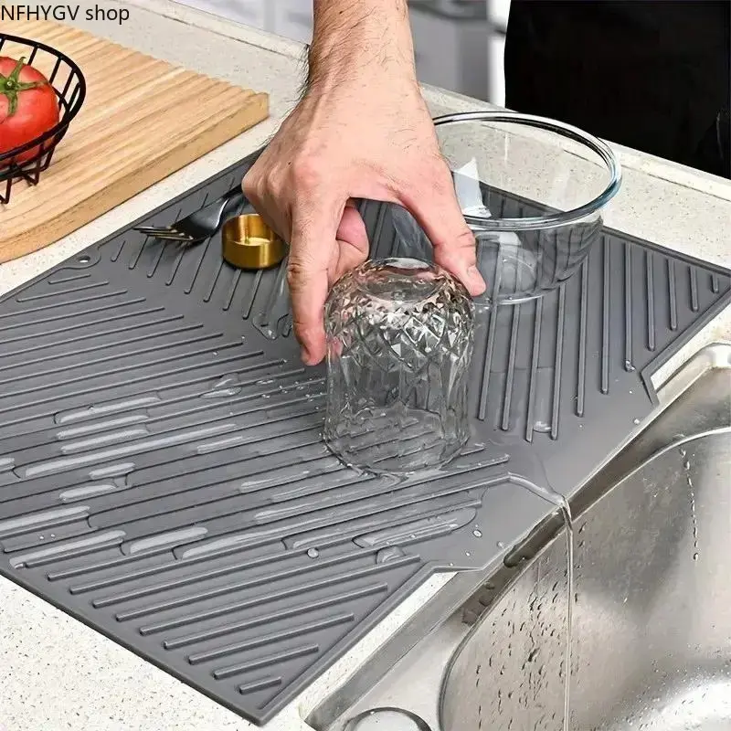 Modern Minimalist Silicone Dish Drying Mat, Flexible Foldable Storage Design, Heat-Resistant Non-Slip Quick-Dry Surface, Reliable Countertop Protector Multi-Purpose Kitchen Pad For Daily Tableware Drainage And Indoor Household Recreation Use