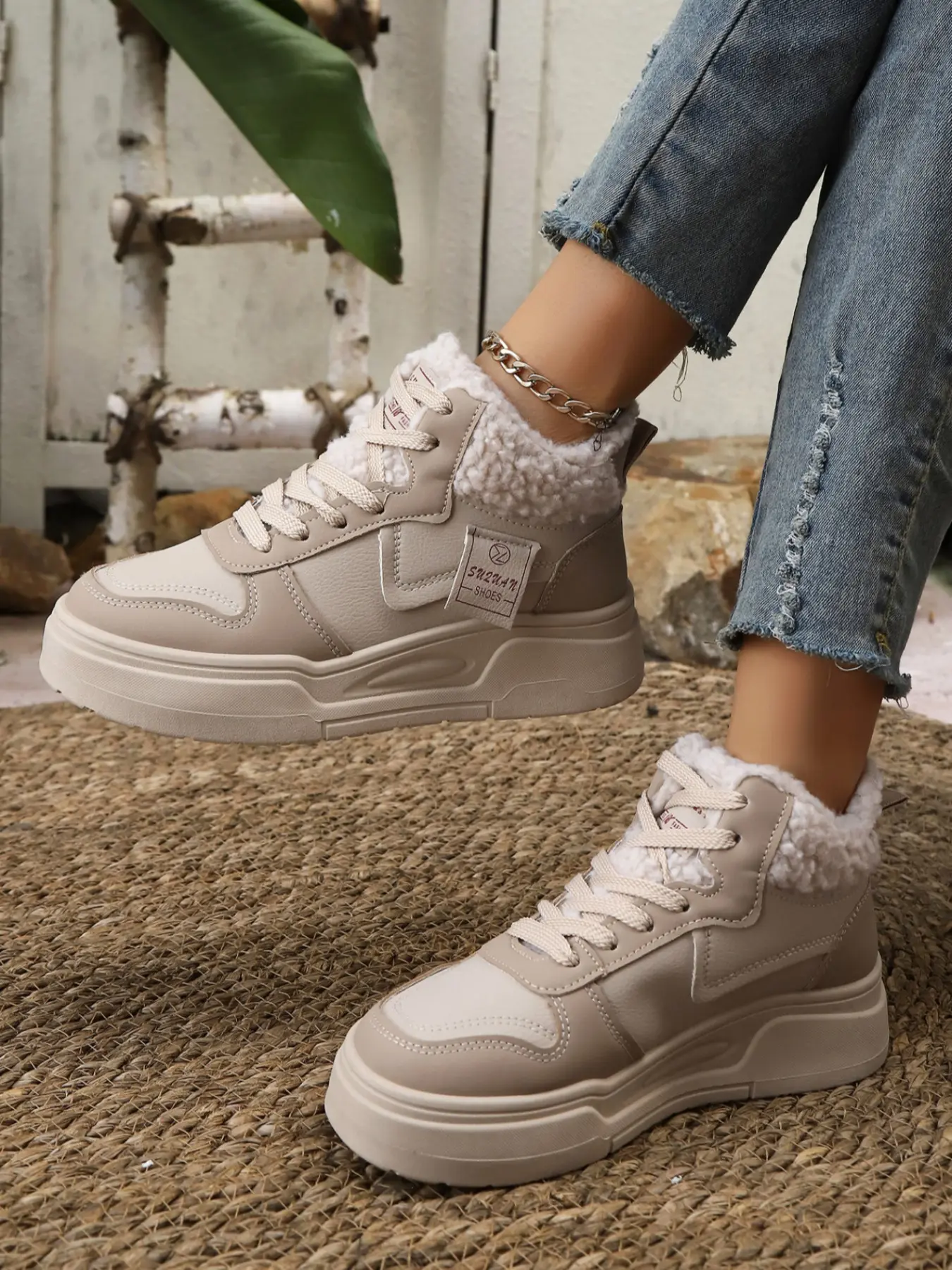 Women's High Top Thick Sole Casual Shoes, Colorblock Fuzzy Lamb Wool Lining, Lace-Up Fashion Sneakers, Comfortable Anti-Slip Commuter Shoes