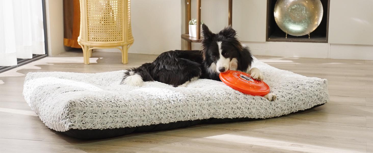 Washable Dog Bed Deluxe Plush Dog Crate Beds Comfy Kennel Pad Anti-Slip Pet Sleeping Mat for Large, Jumbo, Medium, Small Dogs Breeds, 44" x 30", Gray