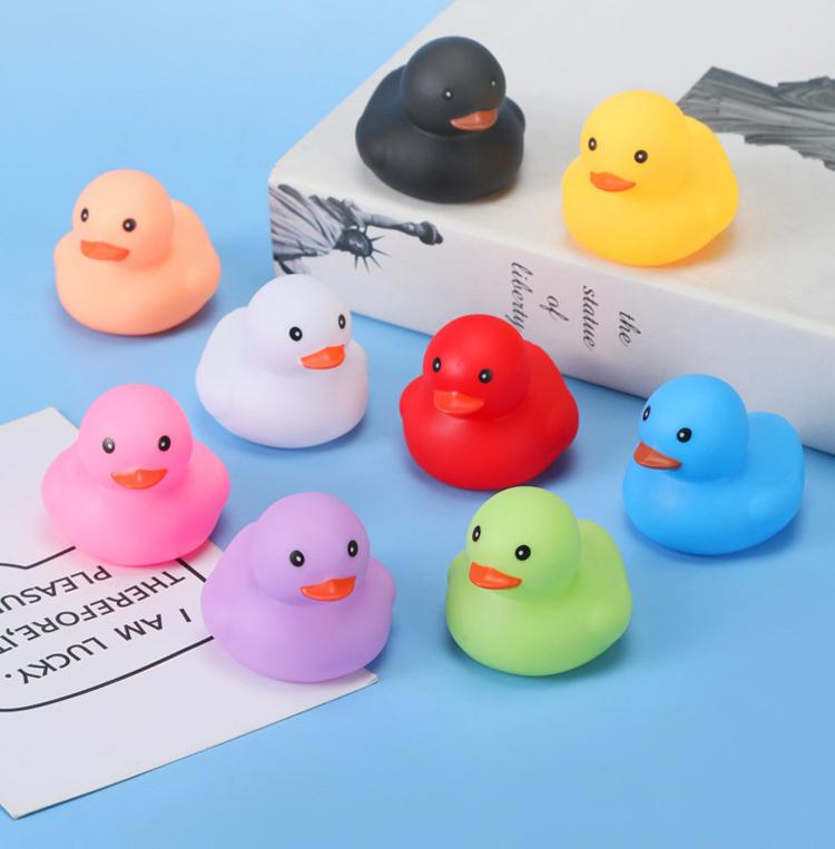 Colorful Baby Ducks Playing in Water, Little Yellow Ducks, Squeeze Toys for Kids, Perfect Gifts for Milk Tea Shops