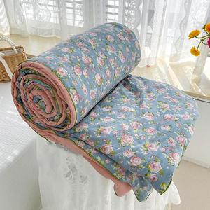 floral print summer quilt, 1 count soft & skin-friendly air-conditioning quilt, thin blanket for home bedroom living room dormitory, floral quilt set