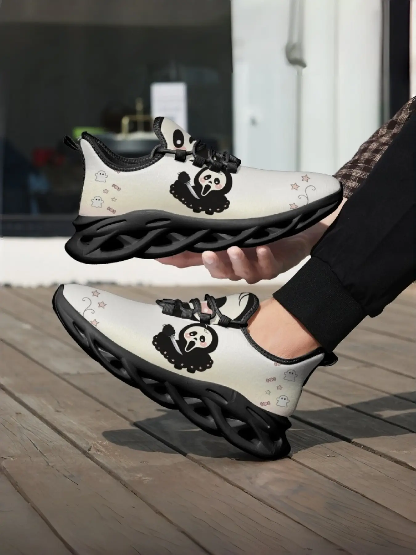 1 Pair Cream White Base Cute Cartoon Ghost Face Full Print Blade Platform Dad Sneakers, Unisex Halloween Fun Shock Absorbing Breathable Casual Trainers